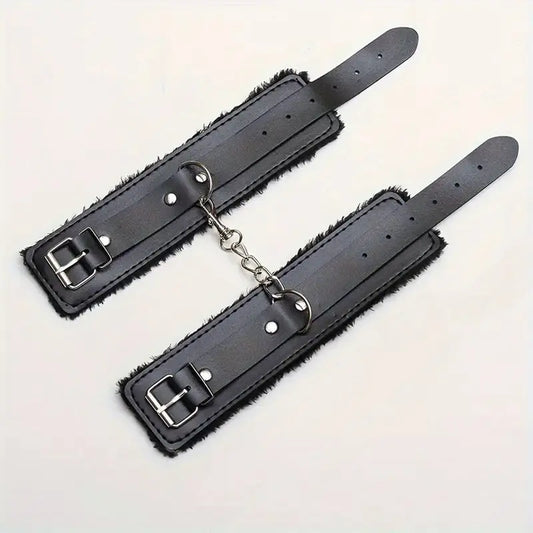 💋 Esposas Eróticas con Peluche – Juego de Dominación y Placer Suave | Correa Firme + Peluche Cómodo | Ajustables 💋 Furry Erotic Handcuffs – Soft Bondage Play | Firm Strap + Plush Comfort | Adjustable