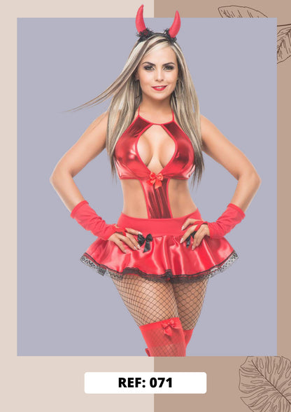 Todos los disfracez, imagenes a la derecha